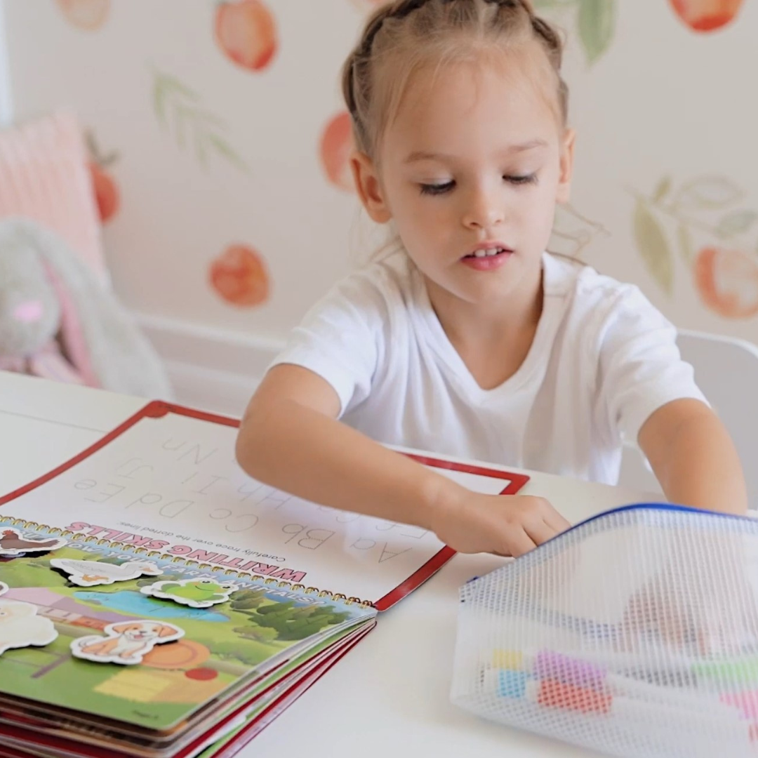 Tiny Walkers Busy & Quiet Books