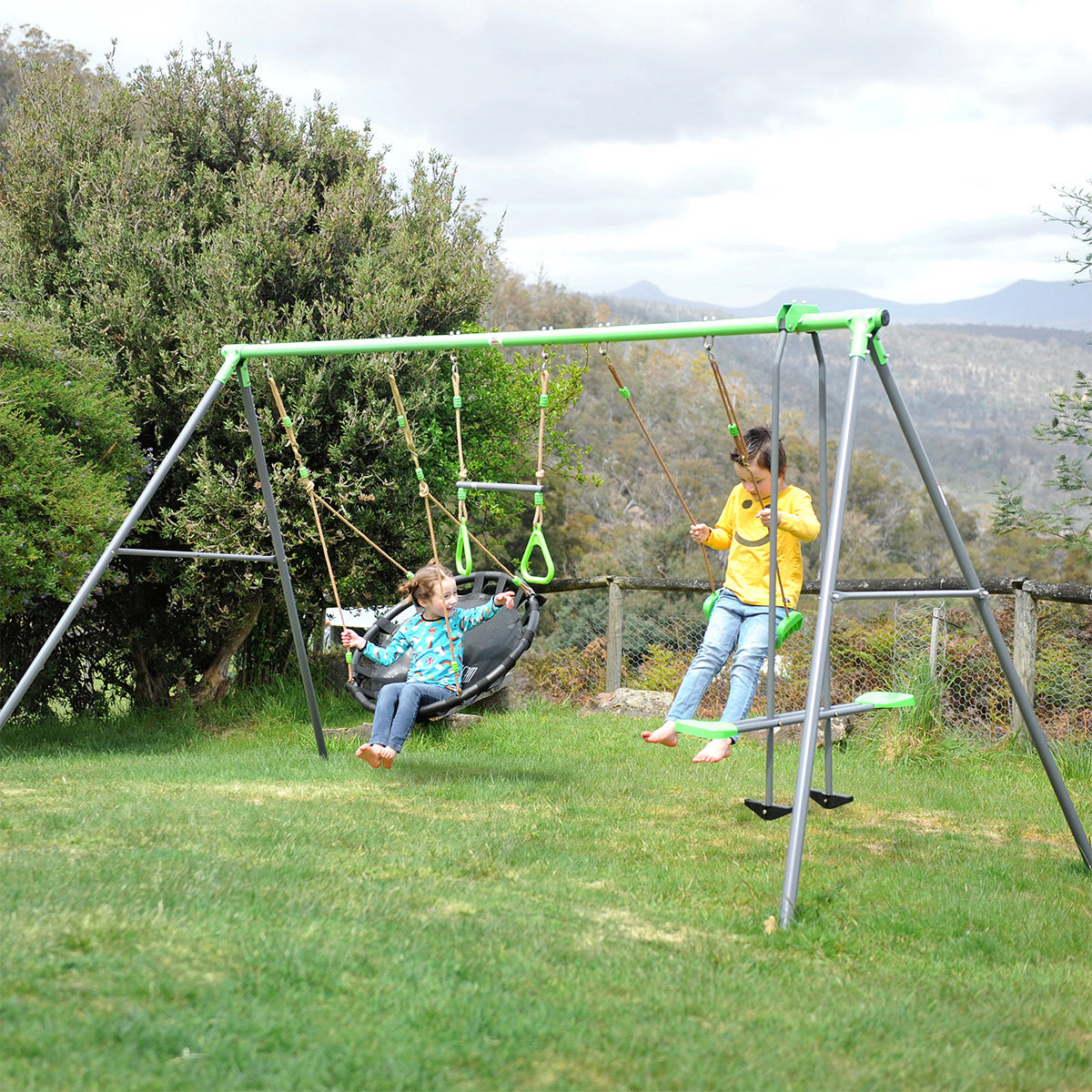 Kids Lynx 4 Station Swing Set